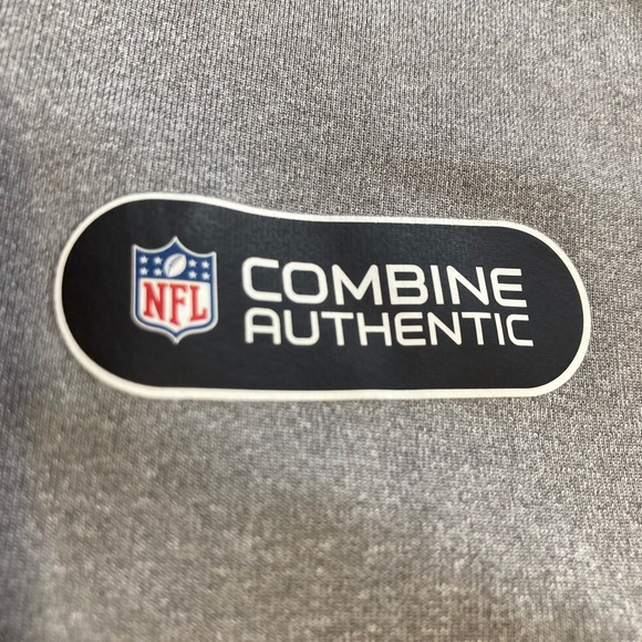 - Men’s Cleveland Browns Tee. - Picture 5 of 5